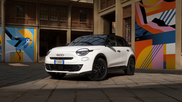 Fiat 600 Sport white front 
