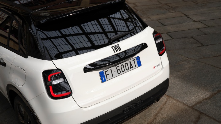 Fiat 600 white sport rear close-up