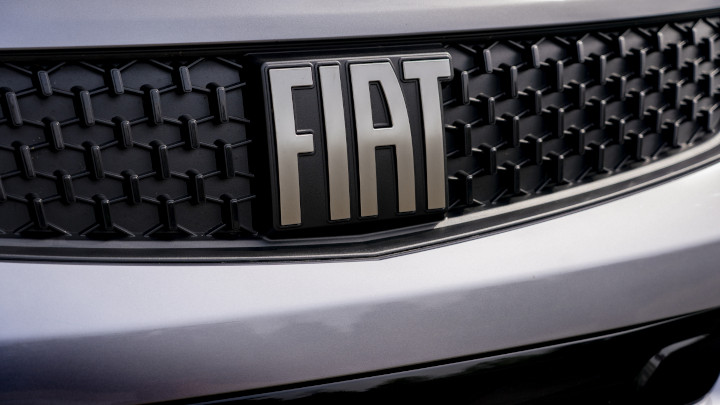 Fiat e-Scudo Front Grille Logo