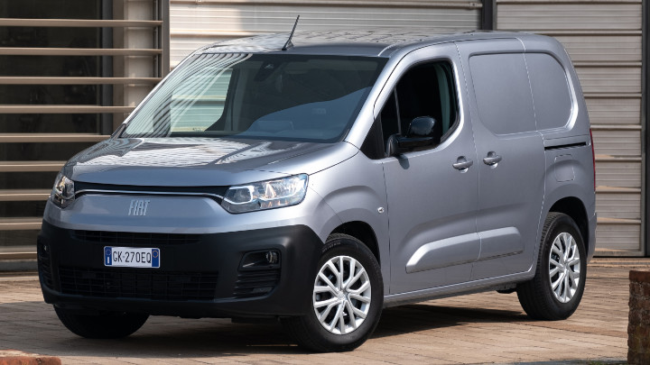 Fiat E-Doblo Front Angle