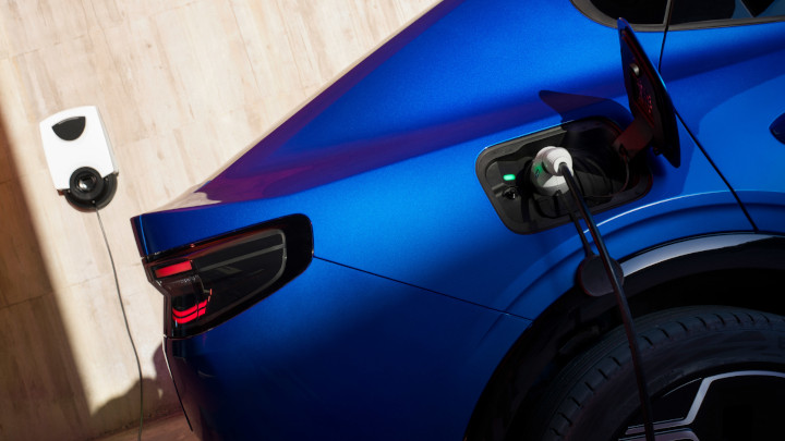 Ford CAPRI SUV Charging