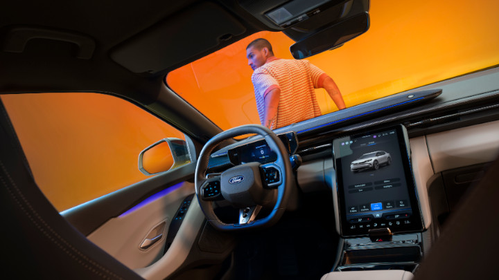 Ford CAPRI SUV Interior