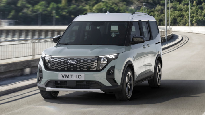 Ford E-Tourneo Courier