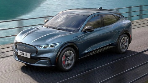 Ford Mustang Mach-E, Driving