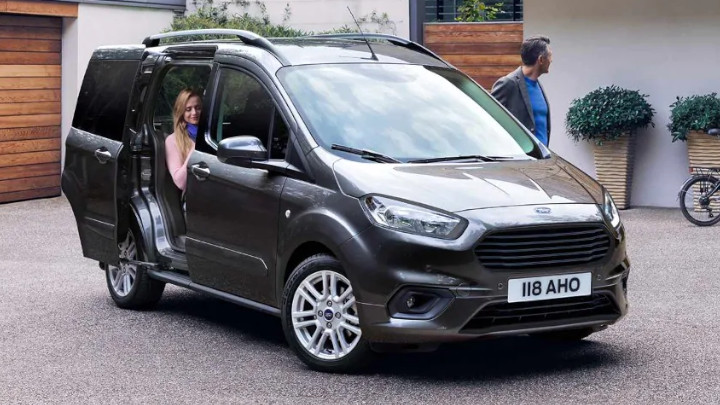 Ford Tourneo Courier, Doors Open