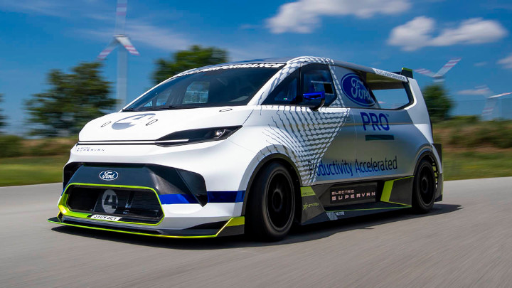 Ford Pro Electric Super Van