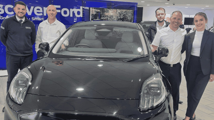 Ford Associates in Dealership