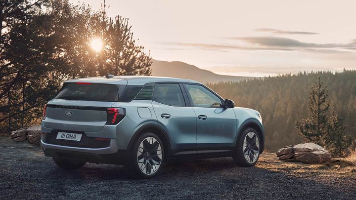 Grey Ford Vehicle Parked on Country Cliffside