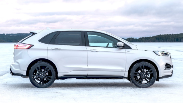 white ford edge, parked, snow