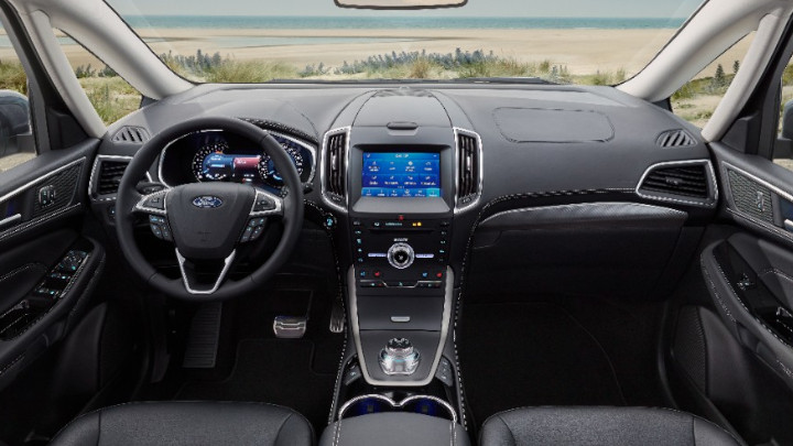 ford galaxy interior and dashboard