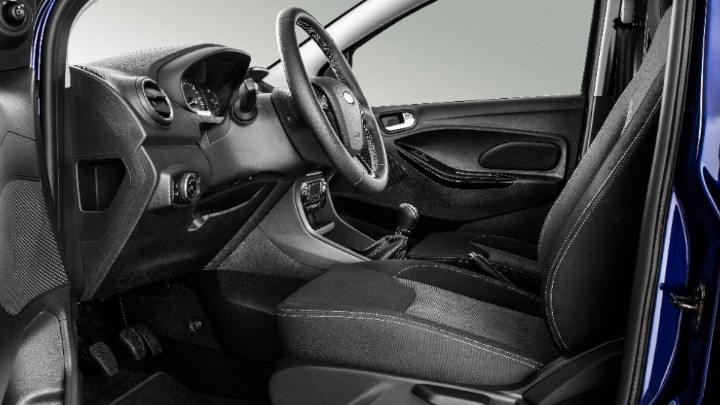 ford ka plus interior