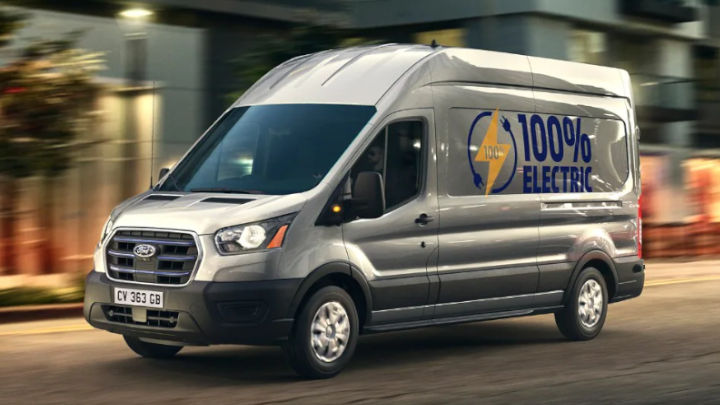 Ford E-Transit, Exterior, Driving