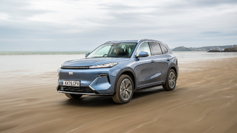 Geely Starray EM-i blue beach driving