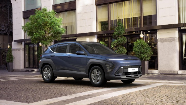 Hyundai Kona blue on street