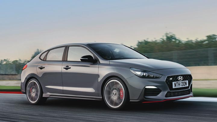 Hyundai i30 Fastback in grey