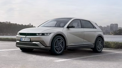 Silver Hyundai IONIQ 5 Front