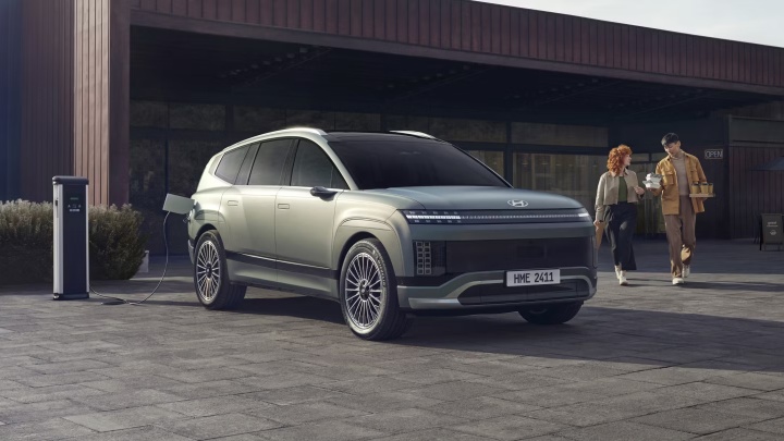Hyundai IONIQ 9 Exterior Charging