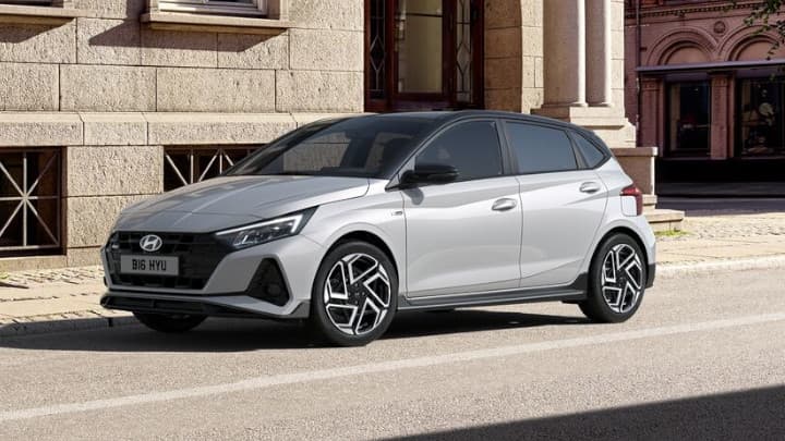 Hyundai i20 Silver Parked Side Profile