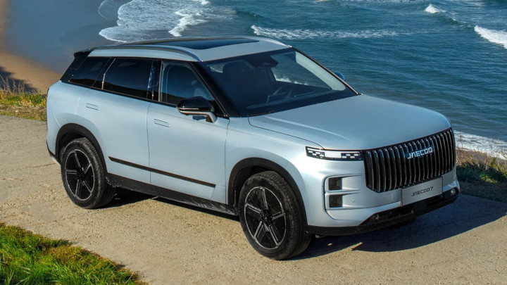 JAECOO 7 SHS on Beach