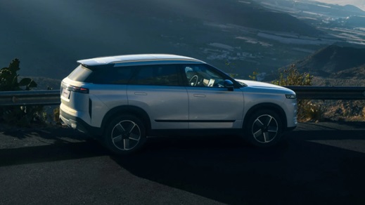 JAECOO 7 Petrol Side Profile