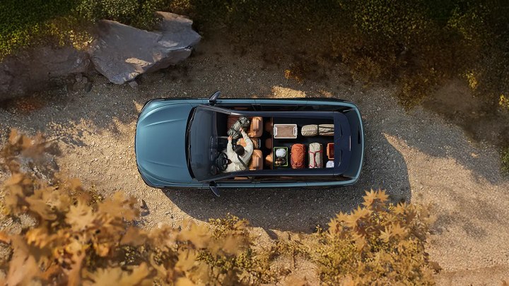 JAECOO 8 blue aerial view practicality