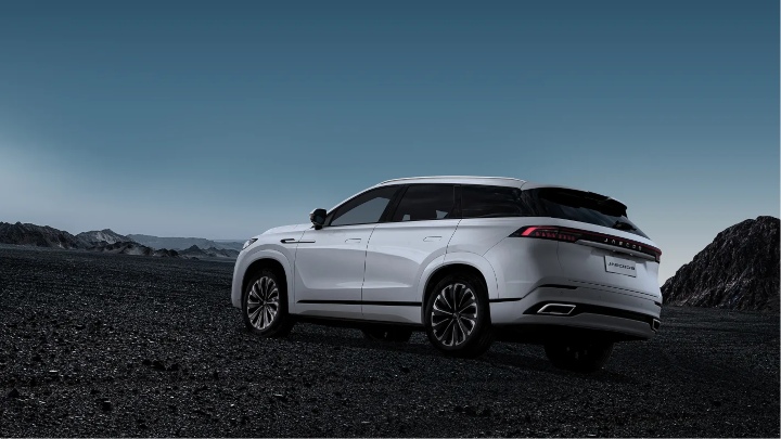 JAECOO 8 White rear static