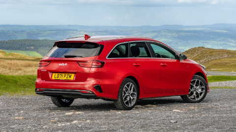 Red Kia Ceed Sportswagon Exterior Rear