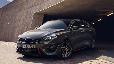 Grey Kia Proceed Exterior Front