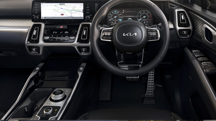 Kia Sorento cockpit with the infotainment system on