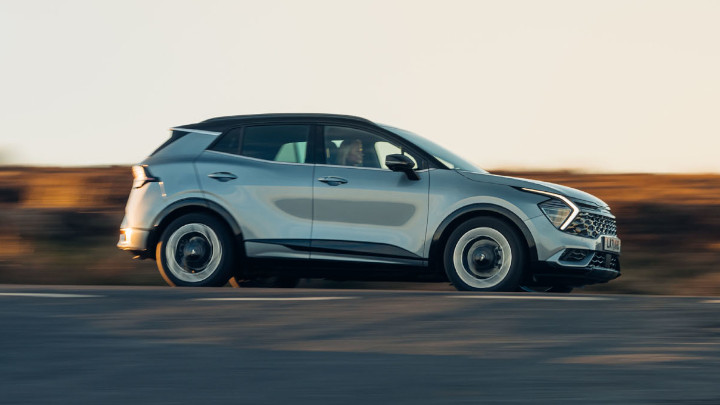 Kia Sportage GT-Line Exterior Side Driving