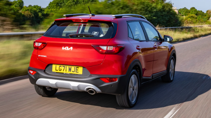 Kia Stonic Driving Rear View