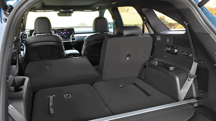 Киа соренто 7 местная фото Купить новый Kia Sorento III Prime Рестайлинг 2.2d AT (200 л.с.) 4WD дизель авто