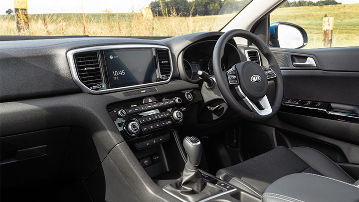 Blue Kia Sportage, interior