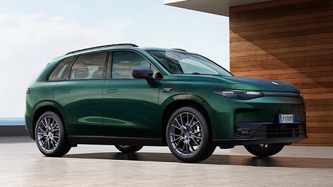 Green Leapmotor C10 exterior shot