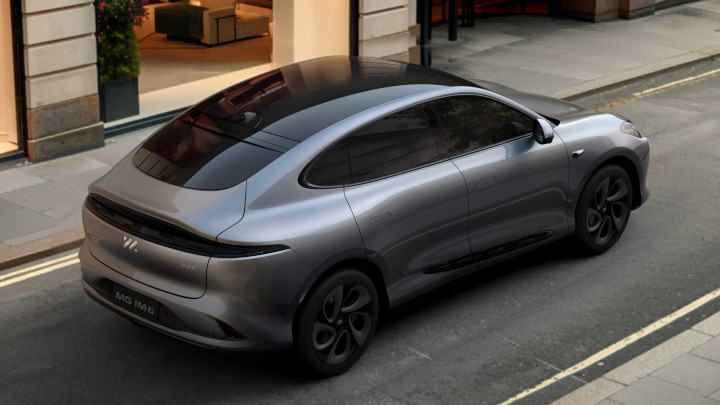 Silver MG IM6 Exterior Rear