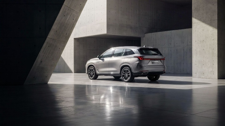 MG S9 PHEV rear grey studio