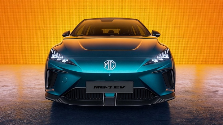 Blue MG4 EV Exterior Front Static in Studio