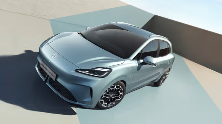 MG4 EV Urban Exterior Front Angled Static