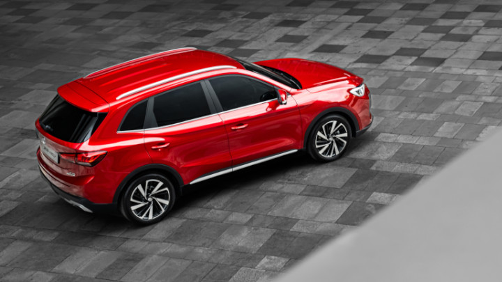 MG ZS Hybrid+ Side Rear Angle