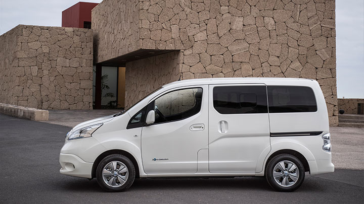 Nissan e-NV200 Combi Side