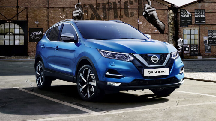 Nissan Qashqai in blue