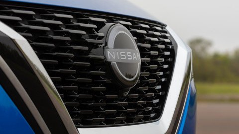 Nissan Qashqai Grille