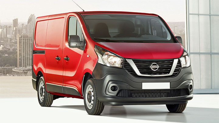Red Nissan NV300