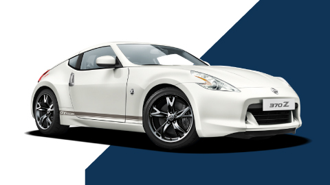 white nissan 370z