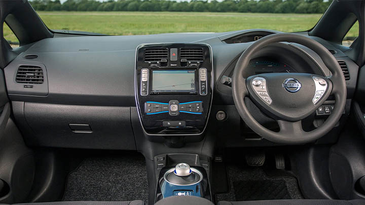 nissan leaf interior