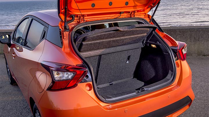 orange nissan micra, boot