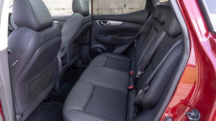 nissan qashqai rear seats