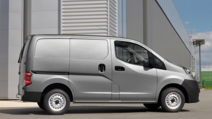 Nissan NV200 Side