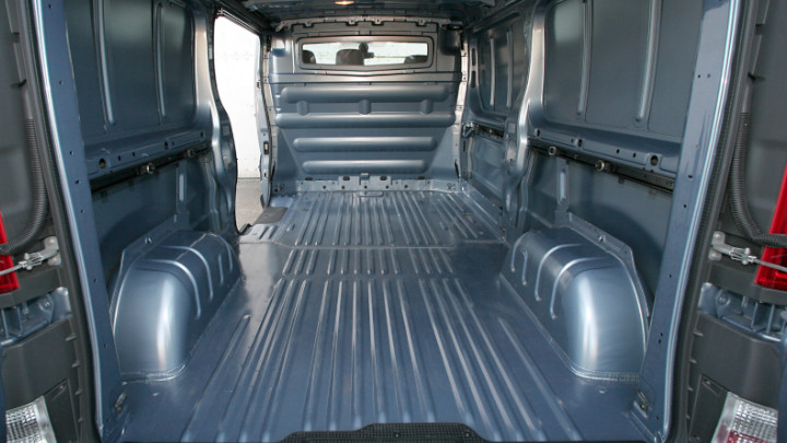 Nissan Primastar Load Area