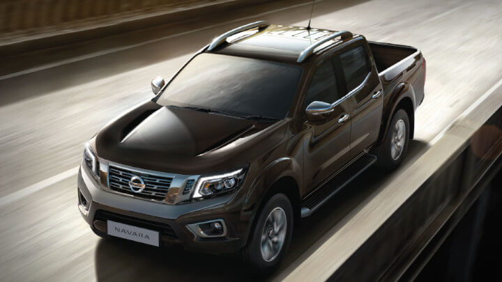 Nissan Navara Exterior Driving